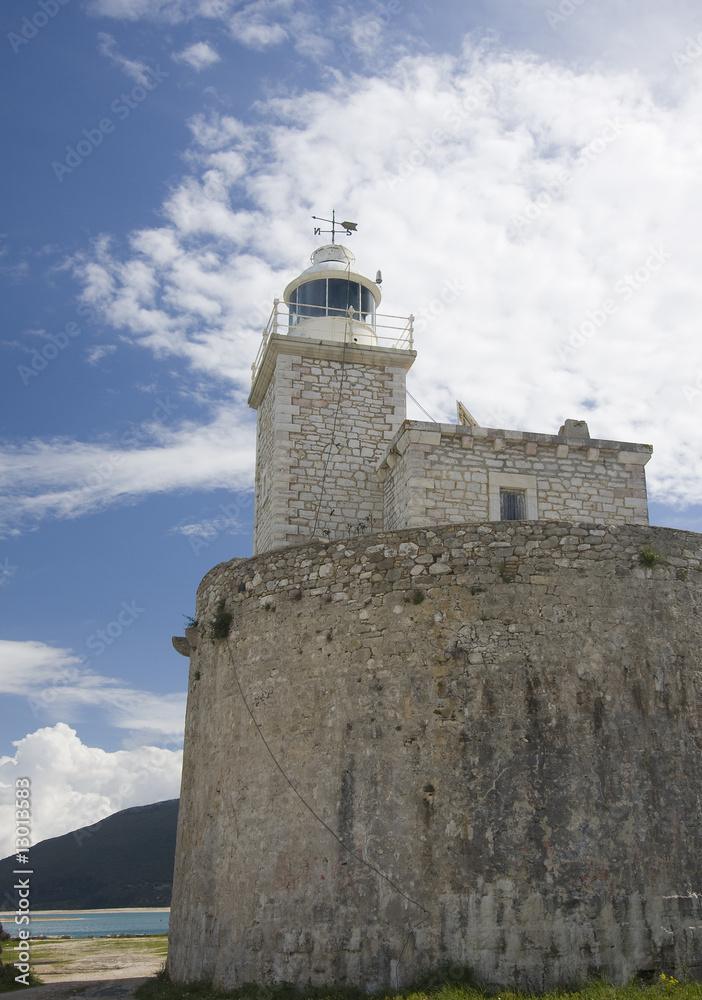 Faro en la fortaleza veneciana de Lefkas