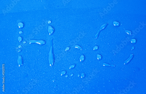 h2o with waterdrops