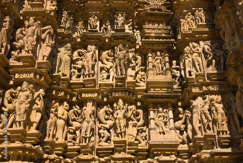 fameous stone sculptures in in India