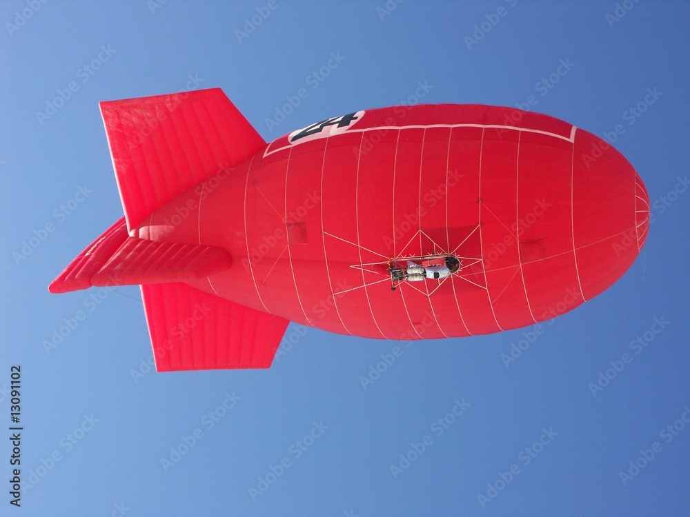 Naklejka premium dirigeable