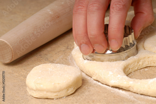 Obraz na płótnie Cutting out buttermilk biscuit dough