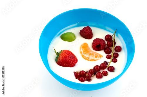 yogurt with fruit