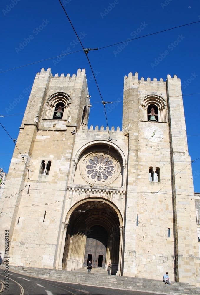 'Sé' Cathedral of Lisbon and the Oldest Church in the City