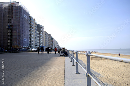 Promenade Ostende photo
