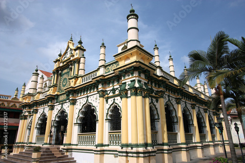 Mosque in Singapore © Tupungato