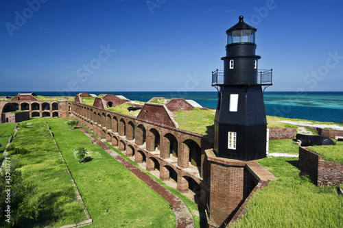 Фотография Lighthouse - a part of Dry Tortugas National Park.