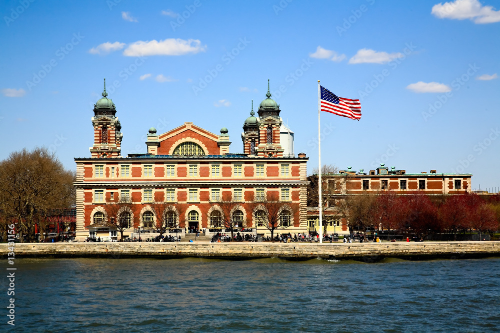Obraz premium Główny budynek imigracyjny na Ellis Island