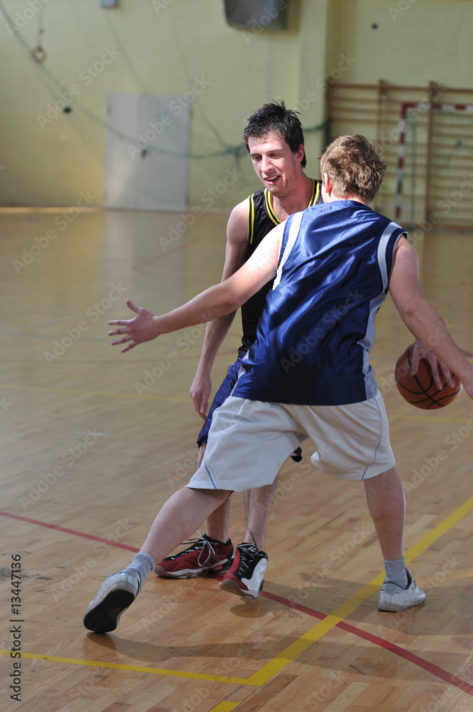 Naklejka premium basketball duel