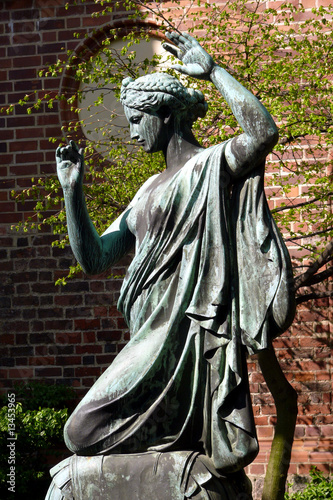 Clio am Nikolaikirchplatz