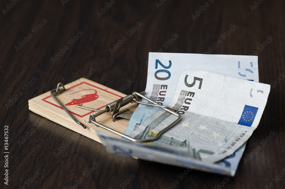 Mausefalle mit Geld StockFoto Adobe Stock