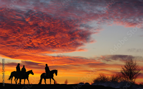 Reiter im Sonnenuntergang © Makuba