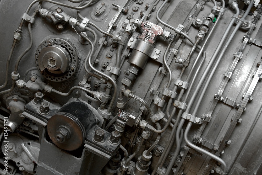 Engine Engine