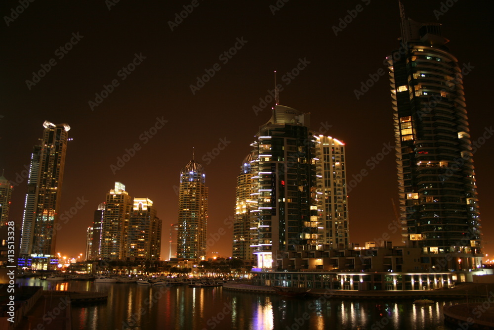 Fototapeta premium Dubai Marina by Night