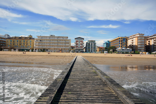 spiaggia di Jesolo vista dal pontile photo