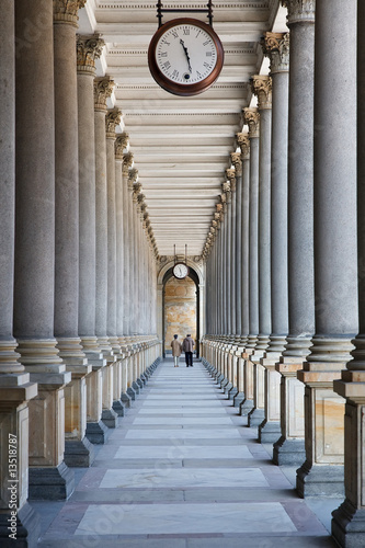 Fototapeta Time is passing... (colonnade in Karlovy Vary, Czech Republic)