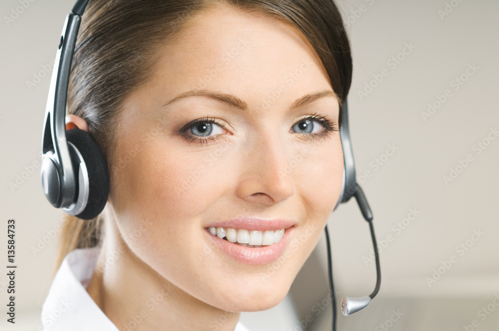 Gesicht einer attraktiven Hotline Mitarbeiterin Gesicht einer attraktiven Hotline Mitarbeiterin
