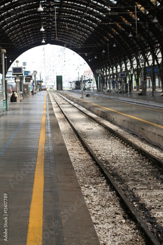 Fototapeta Naklejka Na Ścianę i Meble -  Milan Station no persons