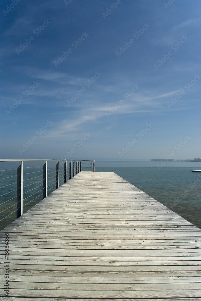 Fototapeta premium Drewniany chodnik