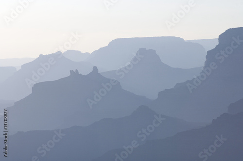 Colinas en el Gran Cañón © WINDCOLORS
