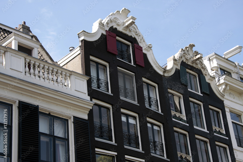 Toits avec moulures, Amsterdam