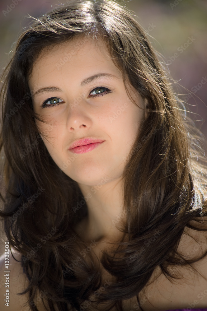 Naklejka premium portrait of young woman