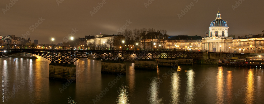 Panorama, quai de Seine