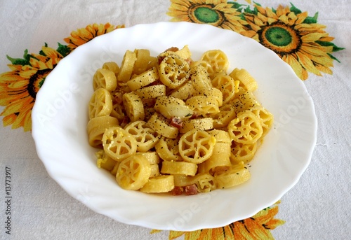 rotelle alla carbonara photo