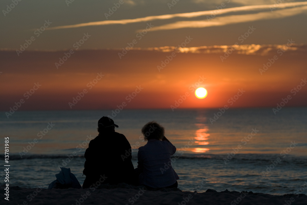 Abends zu zweit am Strand Abends zu zweit am Strand