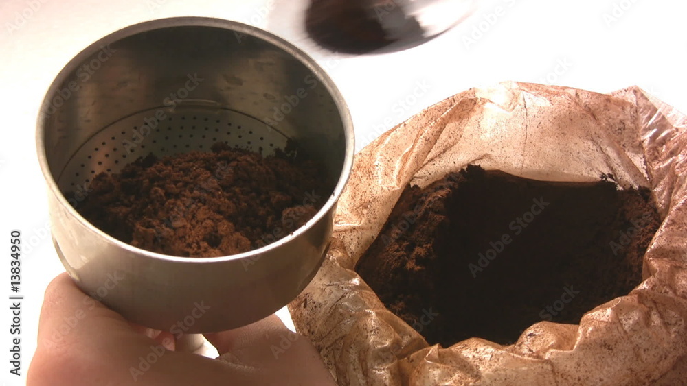 Preparando cafe