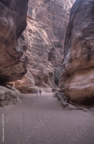 Fotografie Petra ruins and mountains in Jordan