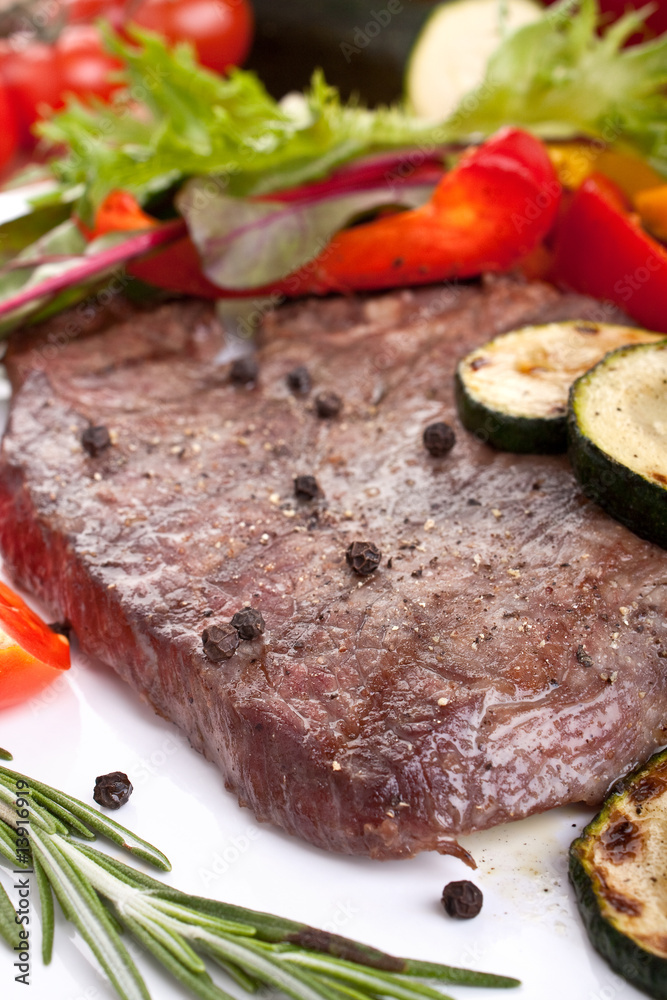 tender beef fillet steak with vegetables tender beef fillet steak with vegetables