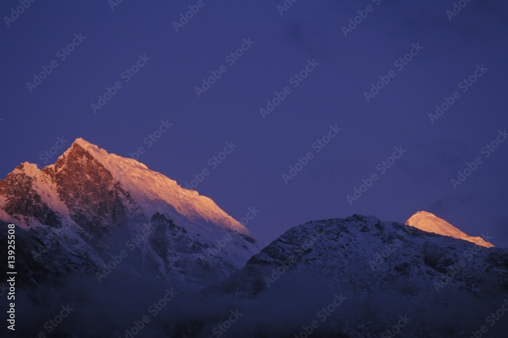 Mountain peaks at sunset - obrazy, fototapety, plakaty 
