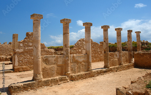 colonnes antiques de paphos, site archéologique de chypre