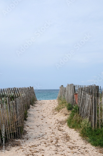 Fototapeta Naklejka Na Ścianę i Meble -  Accès à la plage