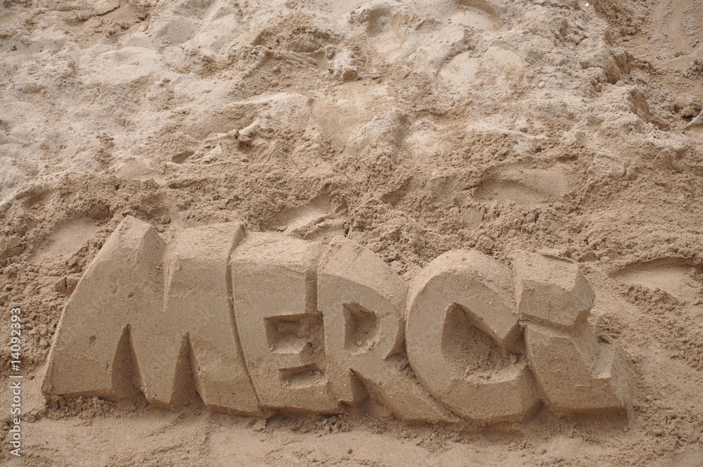 sculture sur sable, merci Stock Photo | Adobe Stock