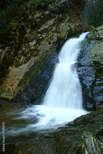 Fototapeta Naklejka Na Ścianę i Meble -  Resov waterfall