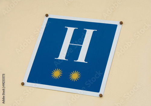 Schild Zweisterne-Hotel photo