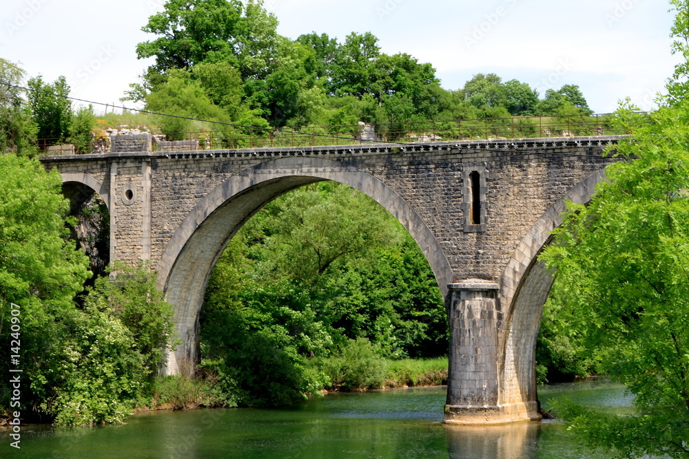 Fototapeta premium Pont sur la Loue, Cléron