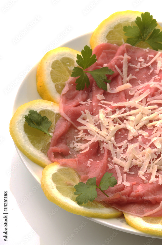 Bovino - Carpaccio e grana - Antipasti di carne Bovino - Carpaccio e grana - Antipasti di carne