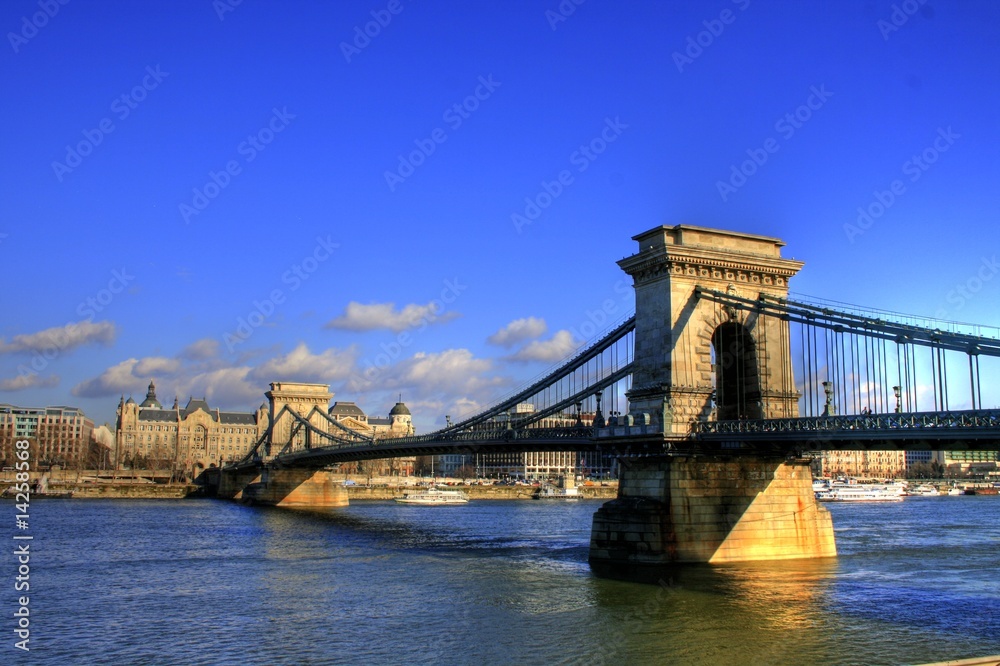 Obraz premium Budapest - Marienbrücke - Ungarn / Hungary