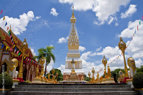 Prathat Panom, one of most famous pagoda of Thaialnd © Sura Nualpradid