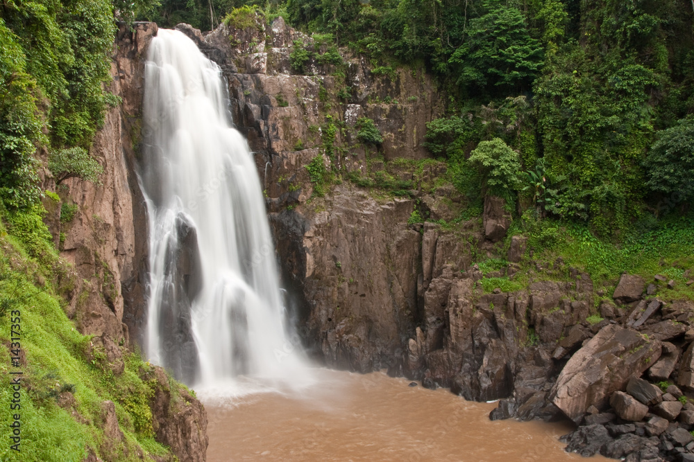 Naklejka premium Haew Narok (Hell Chasm) waterfall, Thailand