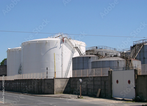 Dépôt d'hydrocarbures