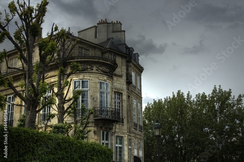 Canvas Print Mansion in paris