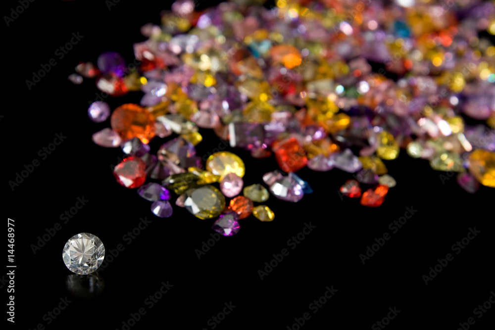 Diamond And Scattered Gem Trail Diamond And Scattered Gem Trail