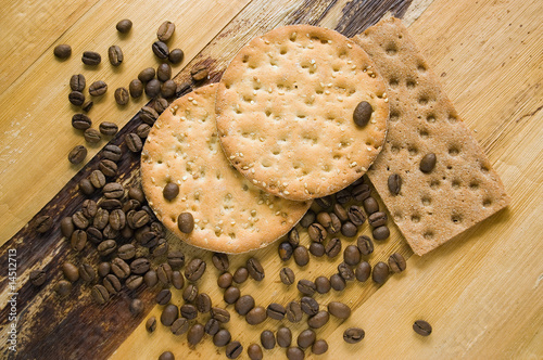 Принти на полотні crackers and coffee grains on textured flatness
