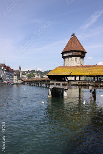 Luzern, Kapellbrücke mit Wasserturm © Fredy Thürig