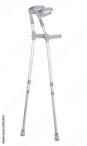 Fotografia crutches isolated on white