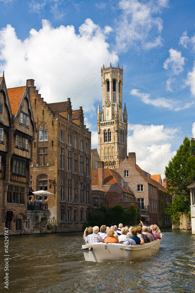 Fototapeta premium Kanał w Bruegge w Belgii