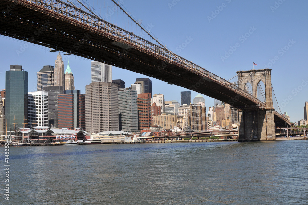 Brooklyn bridge & Lower Manhattan